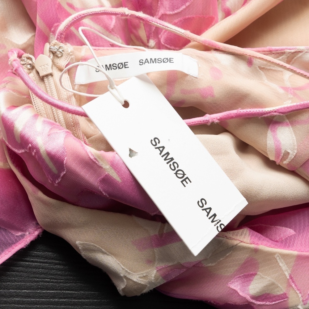 SAMSOE SAMSOE -‎ Dapples Floral Satin Burnout Dress. - Picture 9 of 14